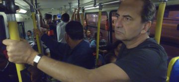 Kalil testa transporte público da capital em novo vídeo